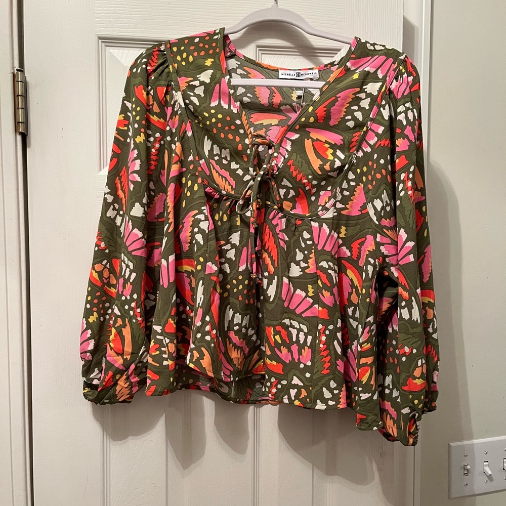 Michelle Mcdowell size small vivey top, so fly/olive
